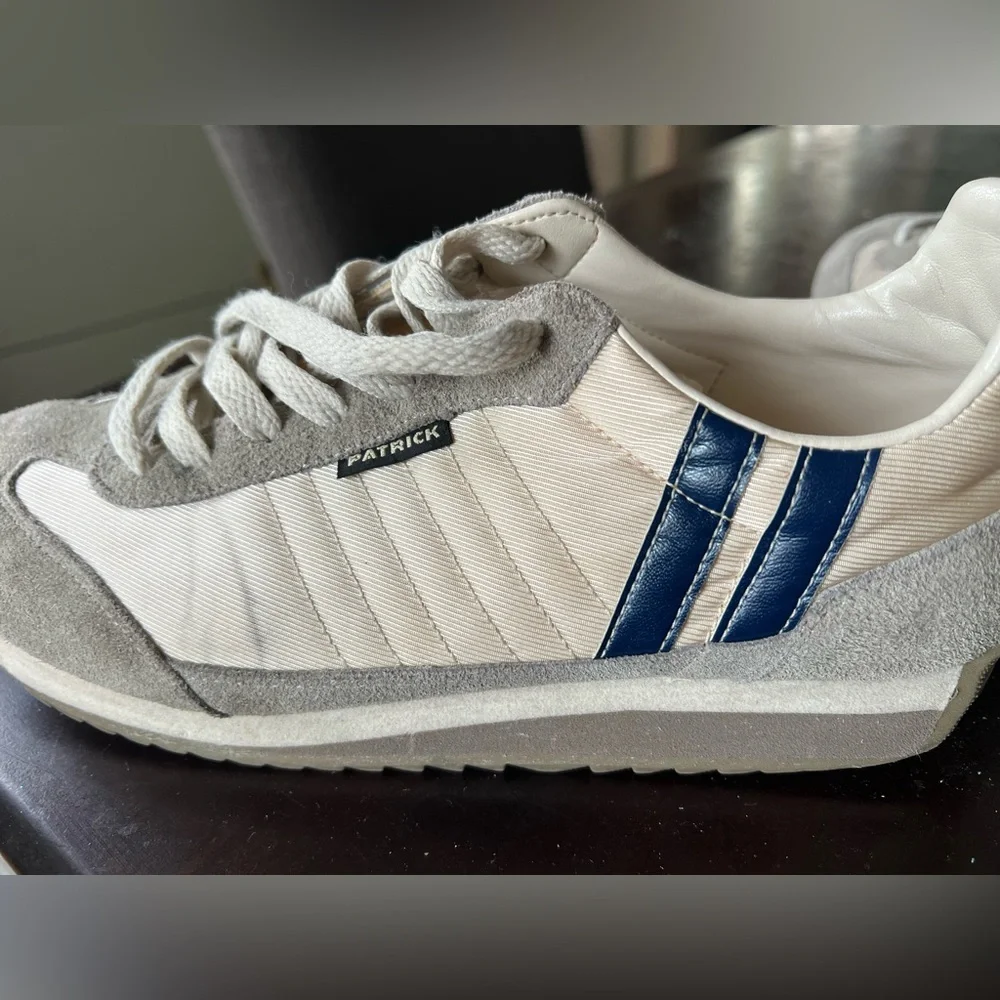 Patrick Marathon unisex size 41 sneakers,‎ Men’s 8, Blue and Cream